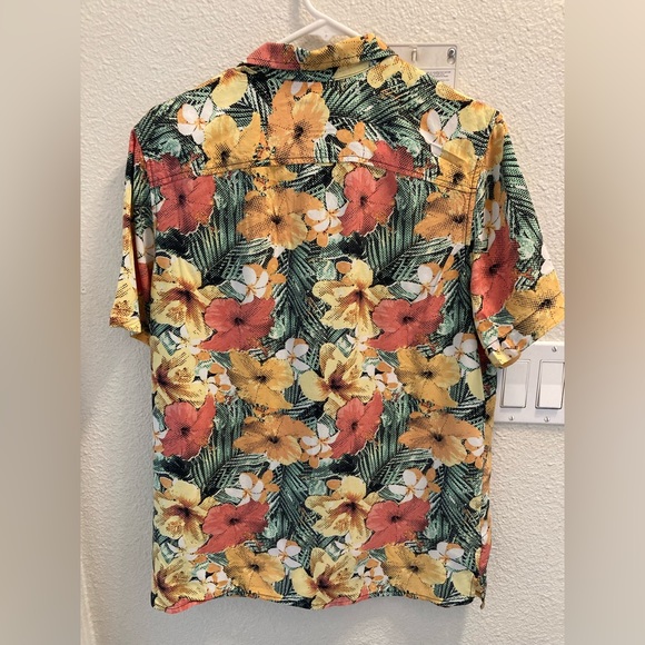 5/$30 Goodfellow & Co Men’s slim fit button down casual Hawaiian shirt - Picture 4 of 7